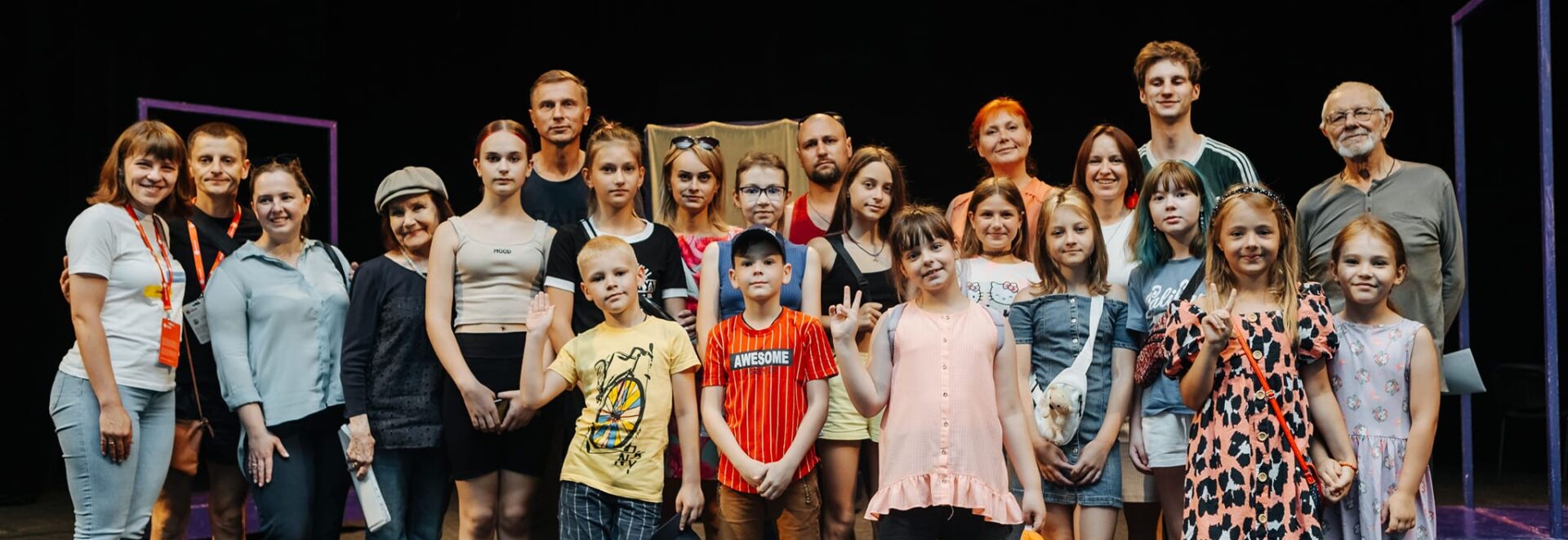 7 липня провели екскурсію театром для дітей волонтерської організації